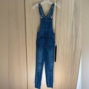 Madewell skinny overalls. Size 26/tall.